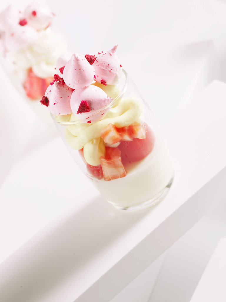 Yogur verrine by Bachour