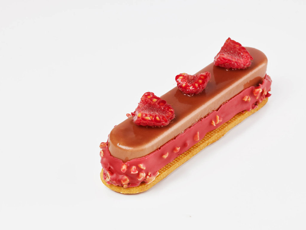 Faux eclair by JG